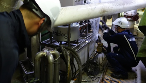 Dissolvable frac plug